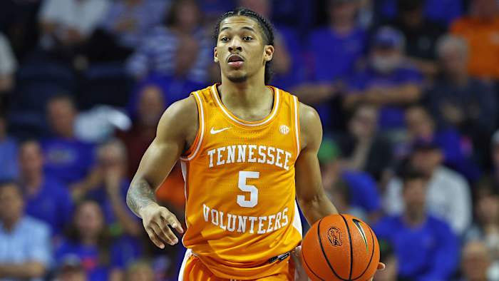 Tennessee’s Zakai Zeigler dribbles vs. Florida